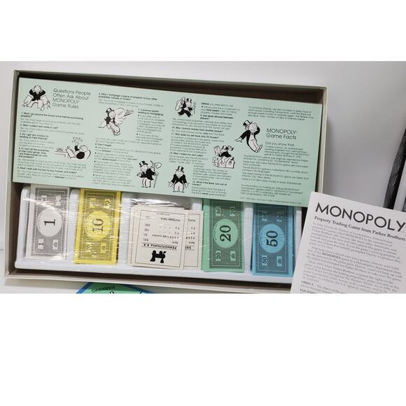 Vintage 1998 Parker Brothers Monopoly Board Game PRE-OWNED & COMPLETE - Picture 4 of 9